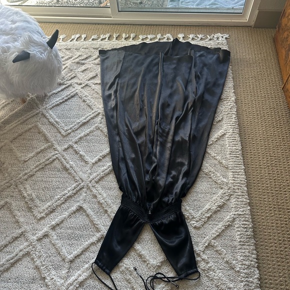 Free People black maxi dress. Perfect condition, gently worn. - Picture 8 of 8